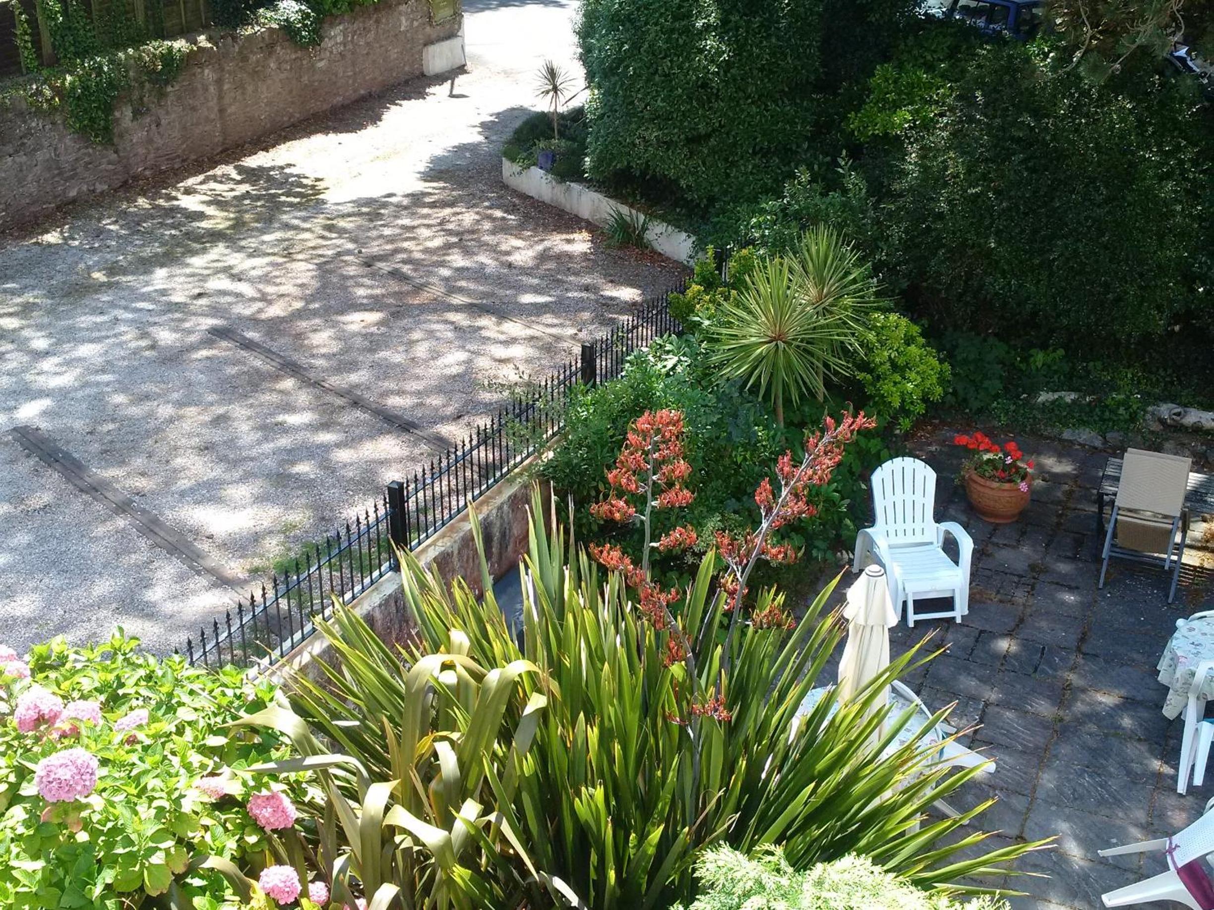 Photo 12