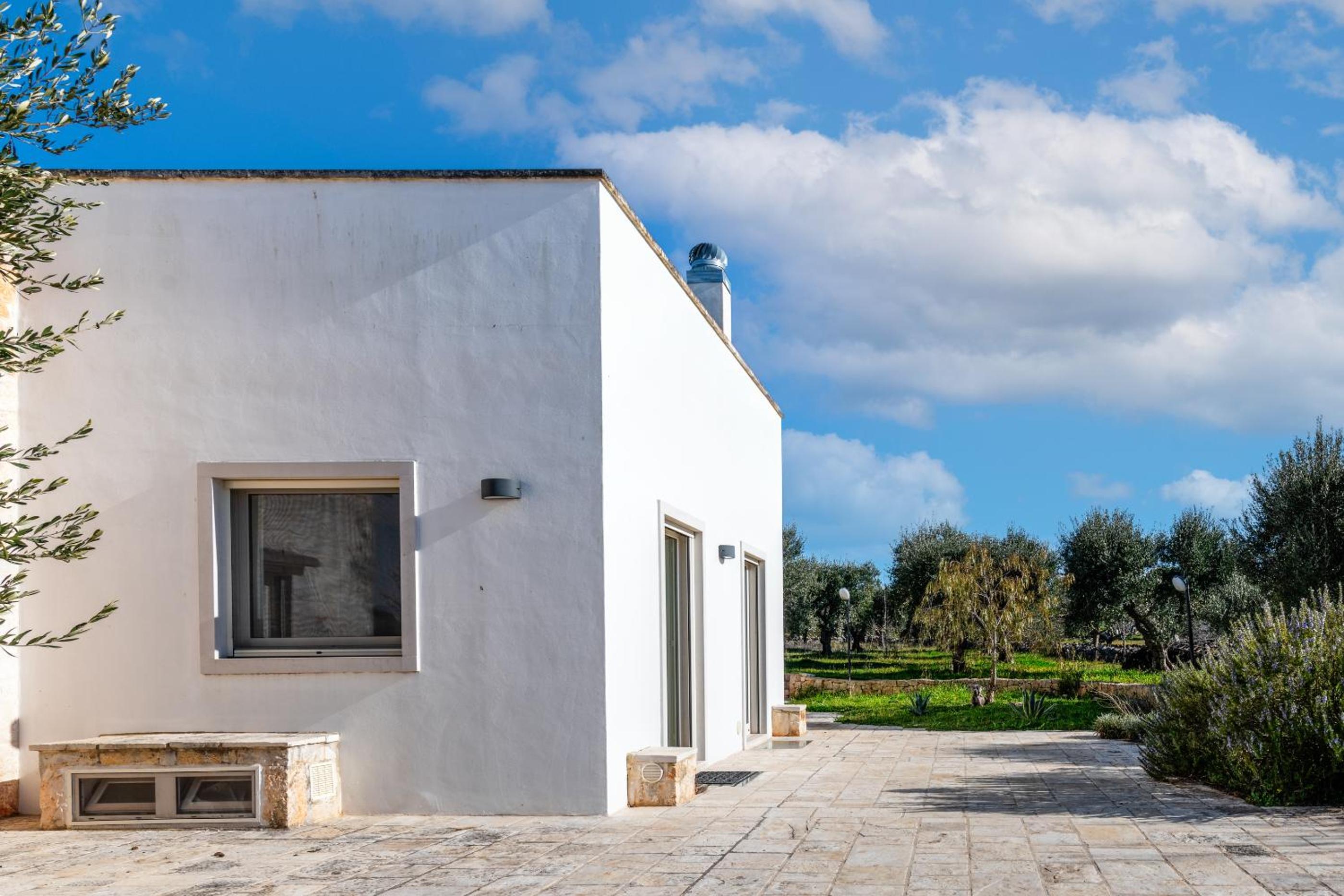 Villa Santoro view 4
