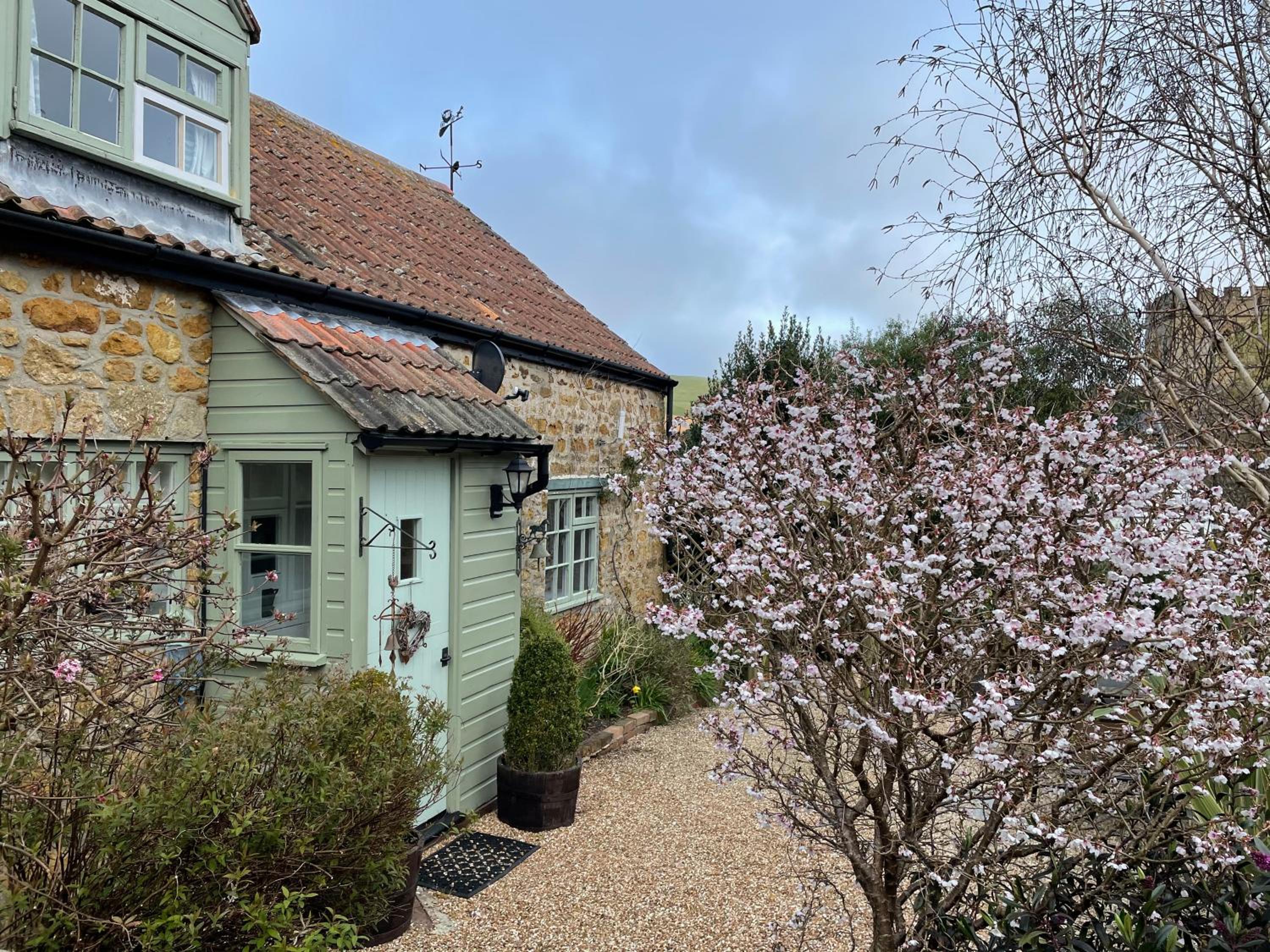 Chiddy Nook Cottage view 3