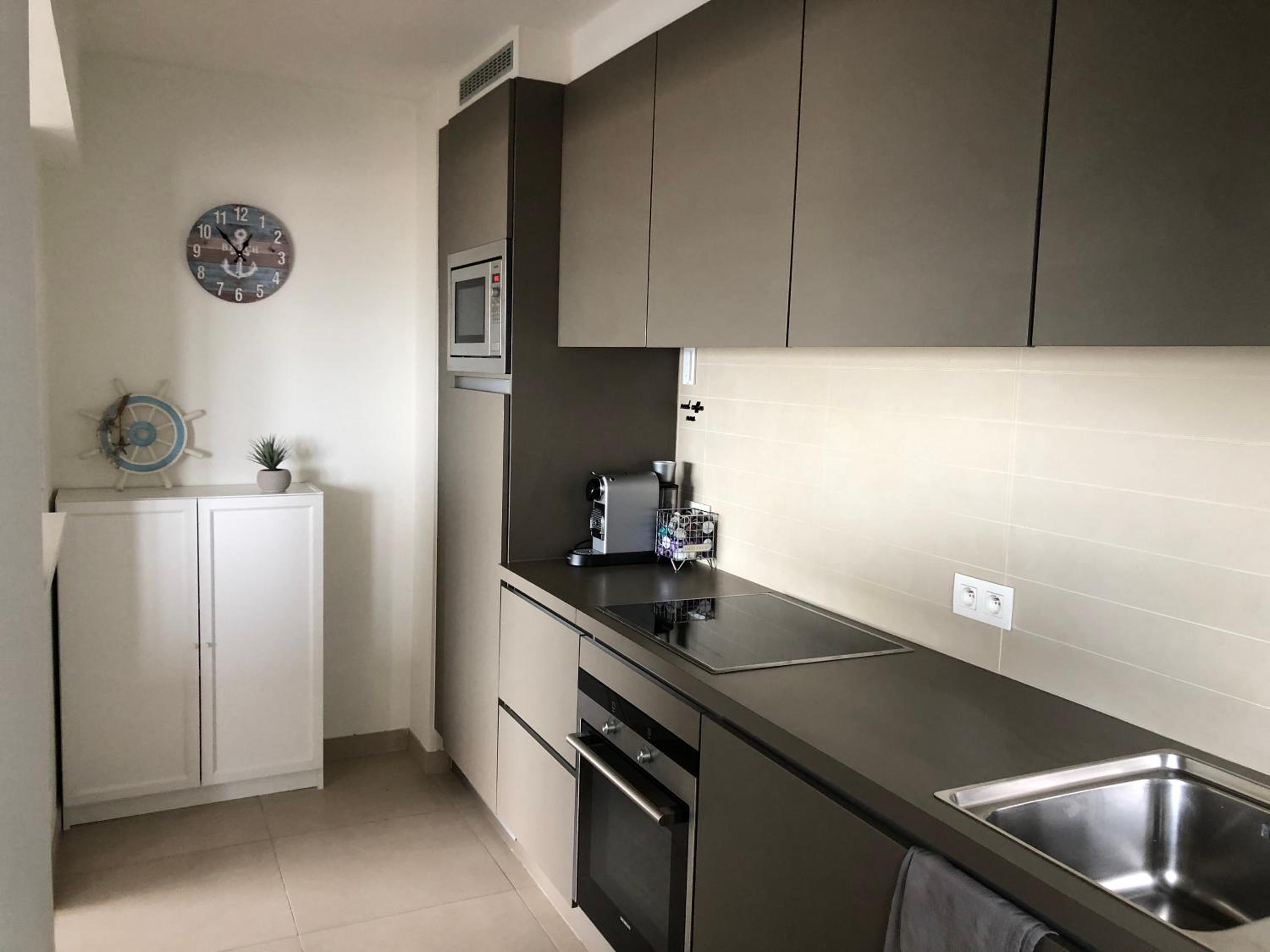 Luxueus appartement met ruim terras, frontaal zeezicht 4 à 5 personen