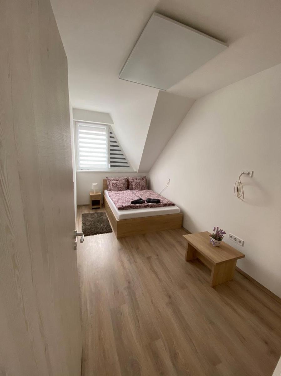Hajnal Apartmanház view 4