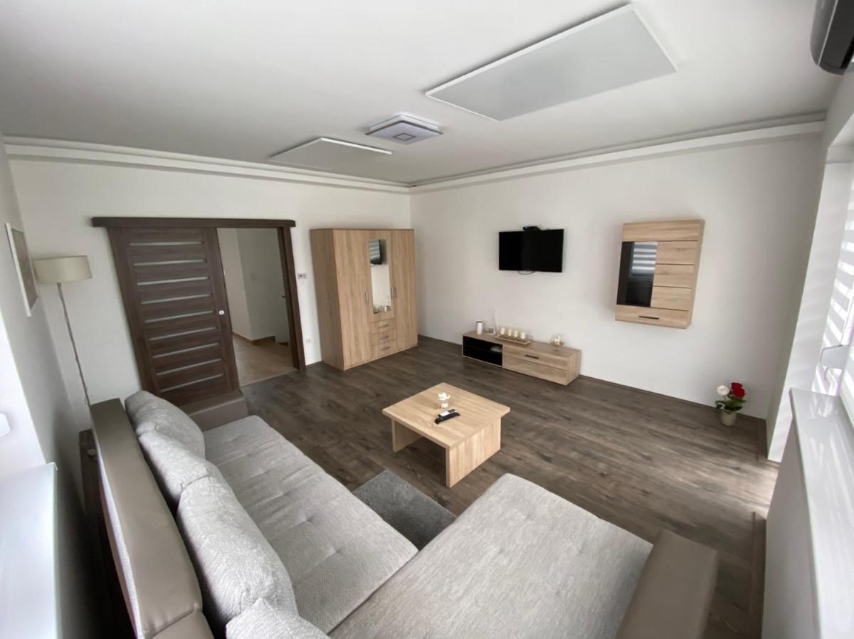 Hotel Hajnal Apartmanhaz