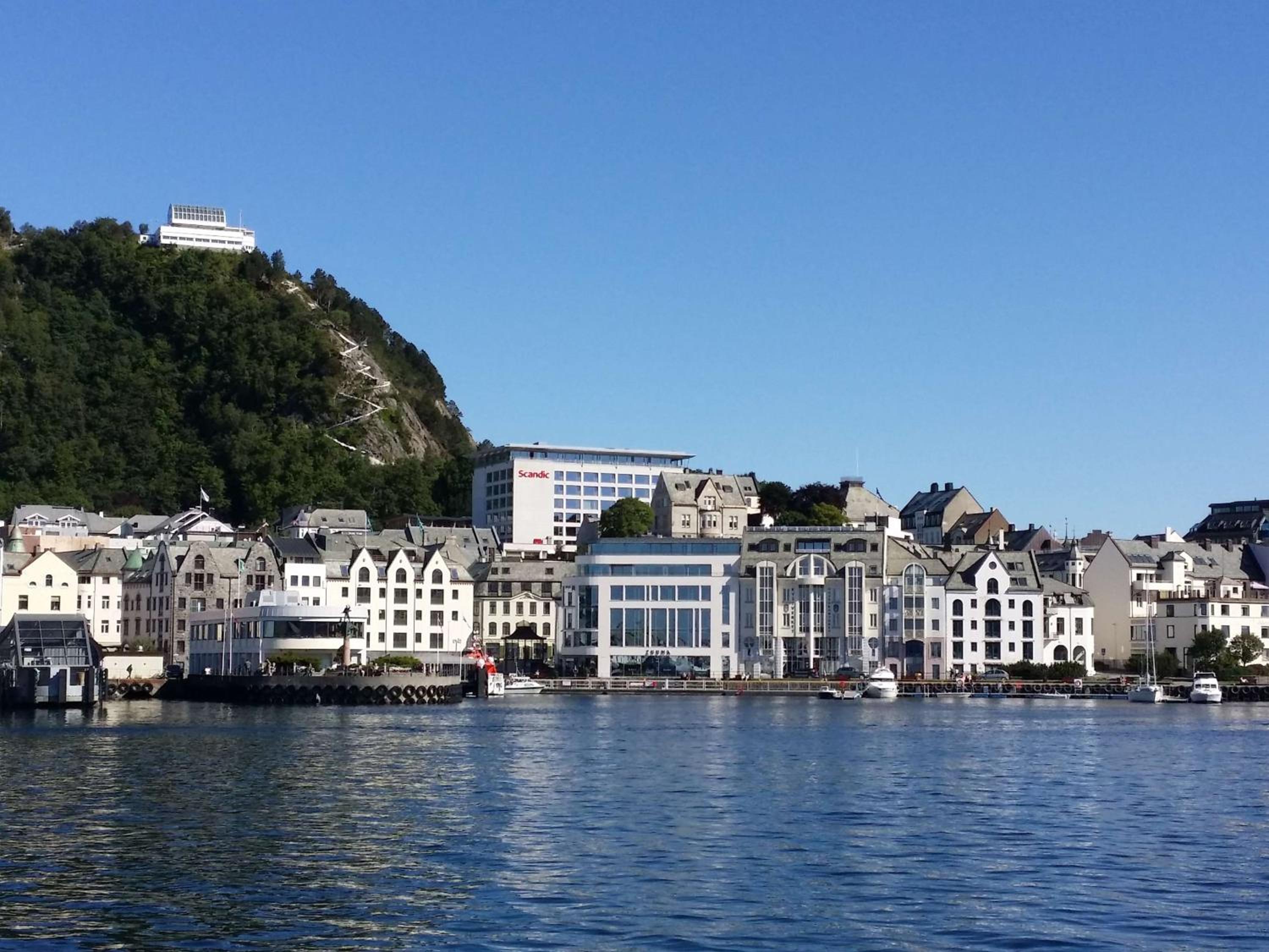 Alesund Vacations - Scandic Parken - Property Image 1