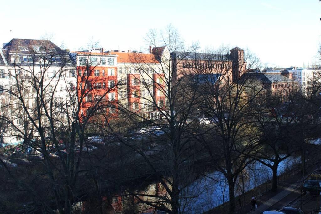 On the Landwehrkanal