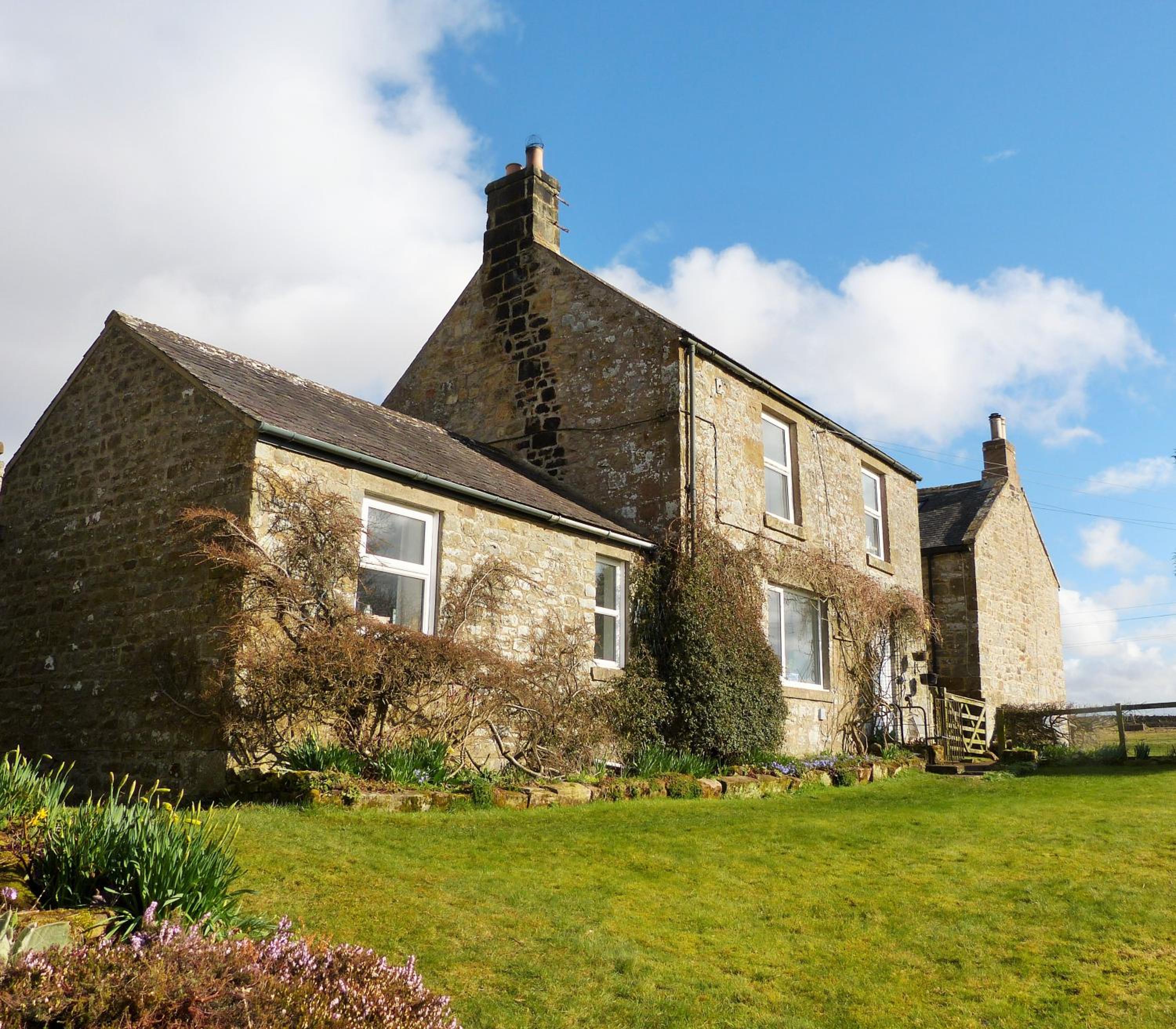 Roman Cottage - - Hadrian's Wall dark sky outpost.