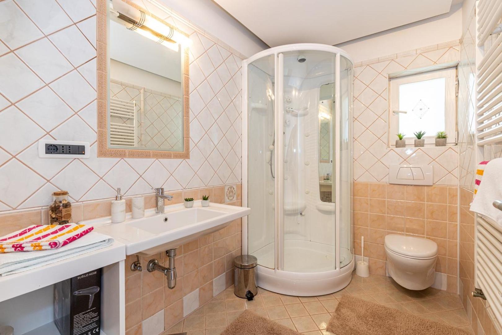 Apartments Ada near the Sea - Property Image 10