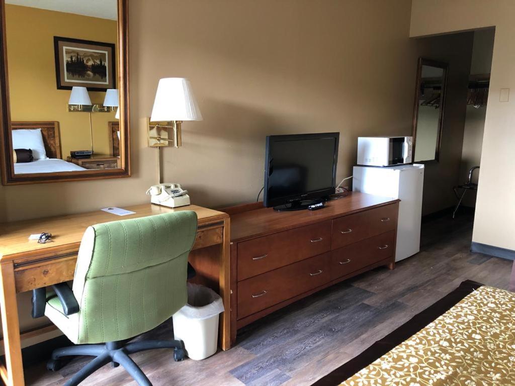 Baker City Vacations - Knights Inn - Baker City - Property Image 36