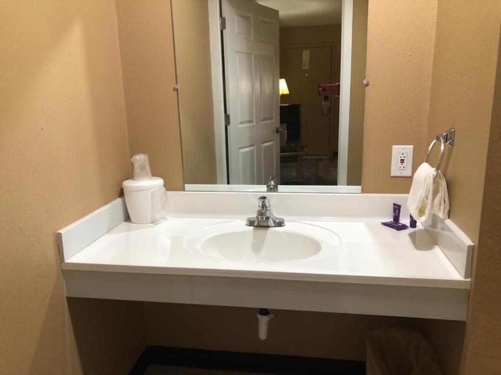 Baker City Vacations - Knights Inn - Baker City - Property Image 31