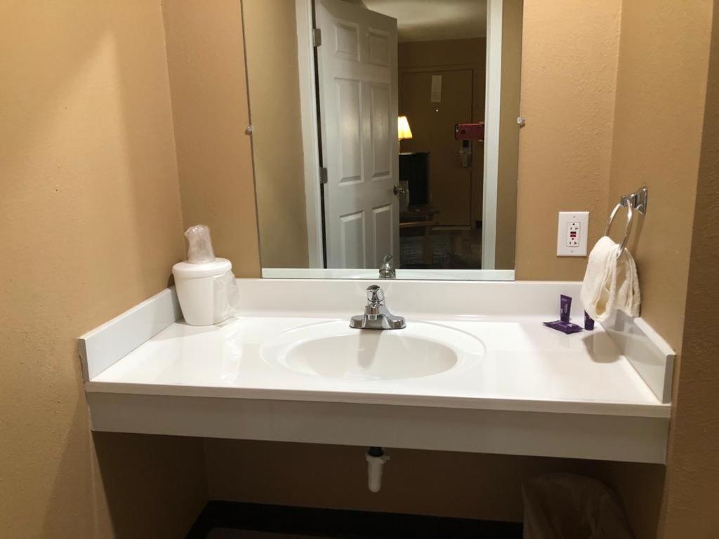 Baker City Vacations - Knights Inn - Baker City - Property Image 33