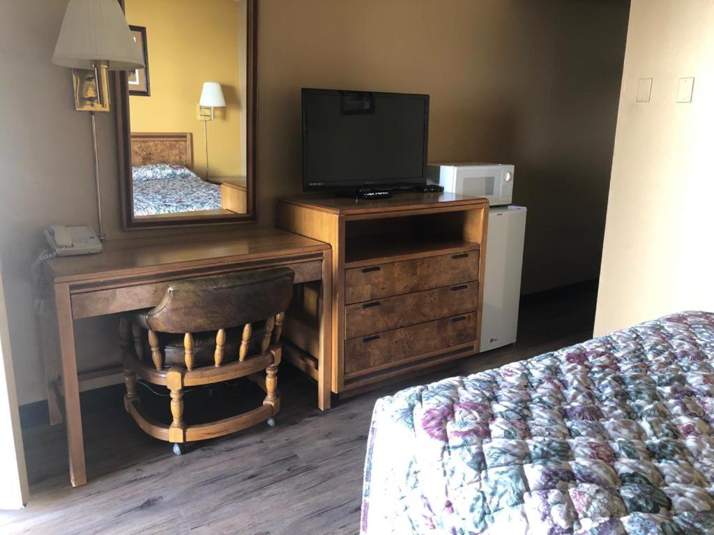 Baker City Vacations - Knights Inn - Baker City - Property Image 26