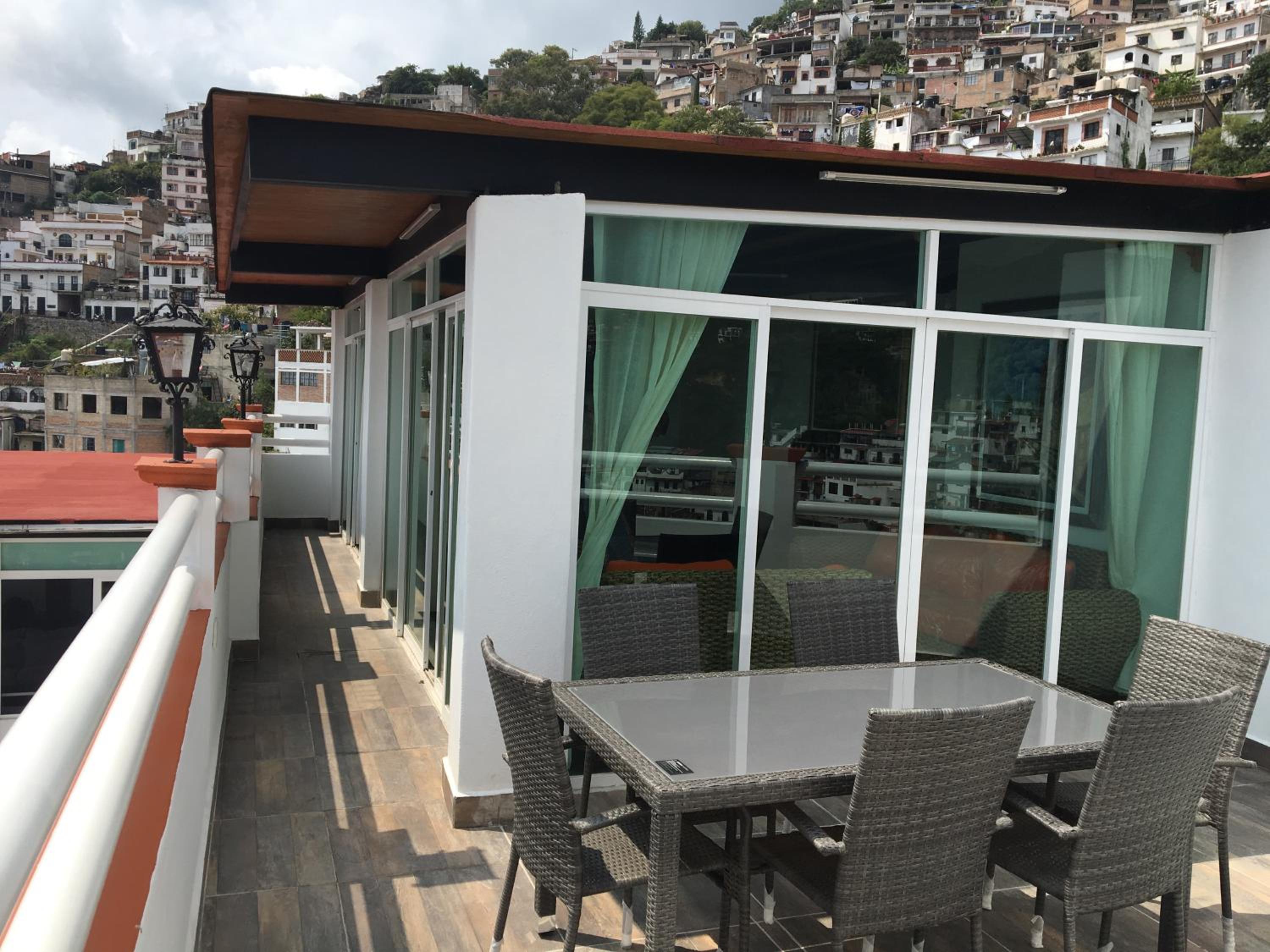 Casa Vista hermosa de taxco view 2