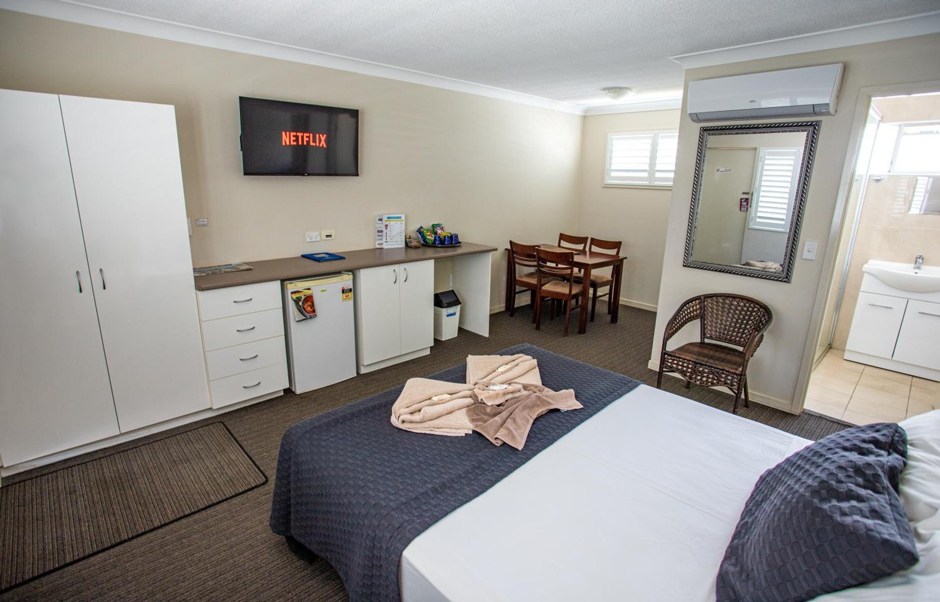 Tropicana Motel