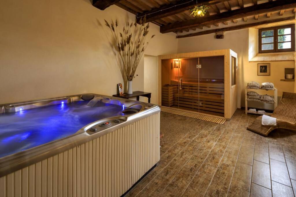 Podere Maiano - Private pool villa with spa