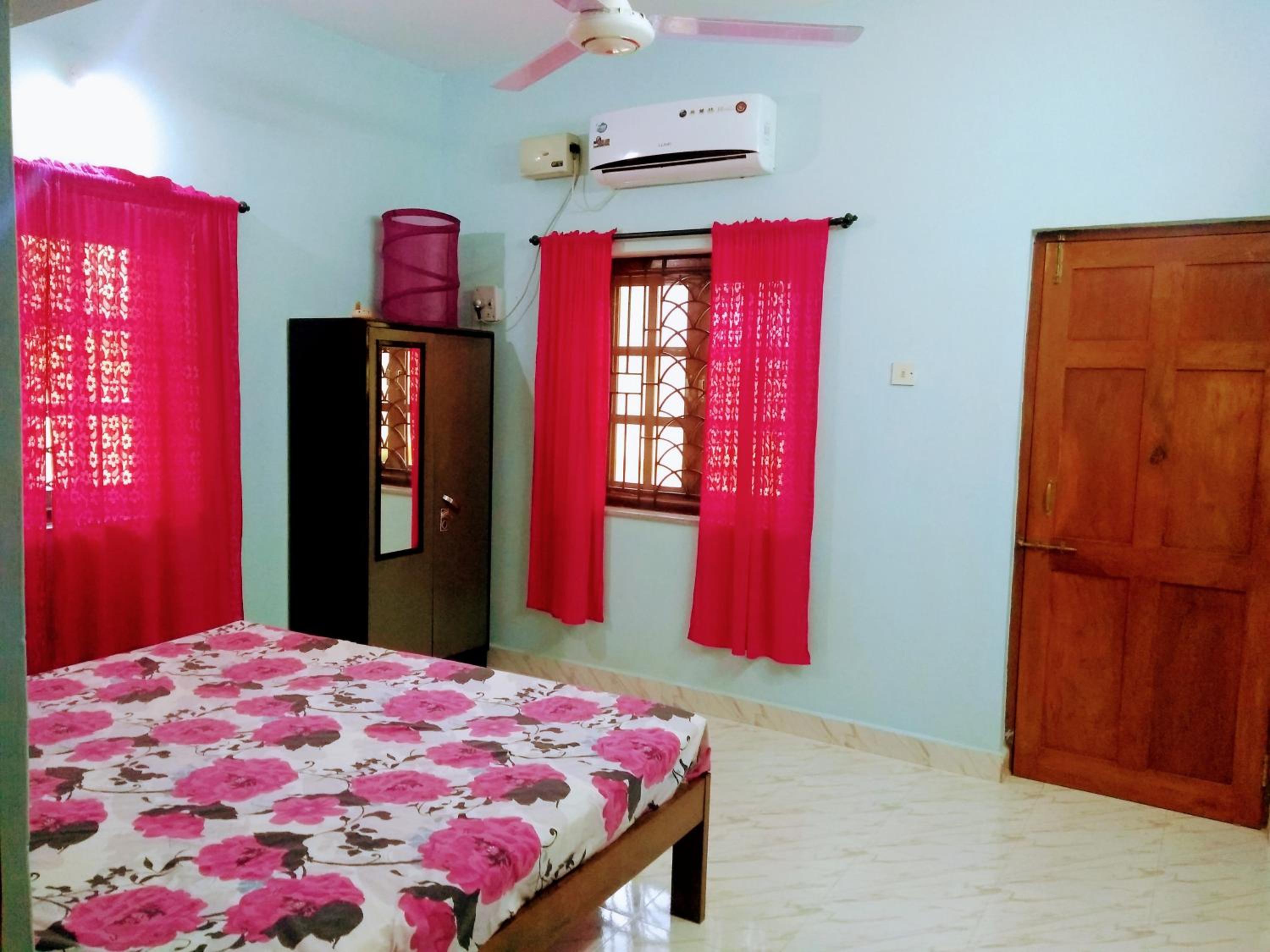 Sunrise Apartment