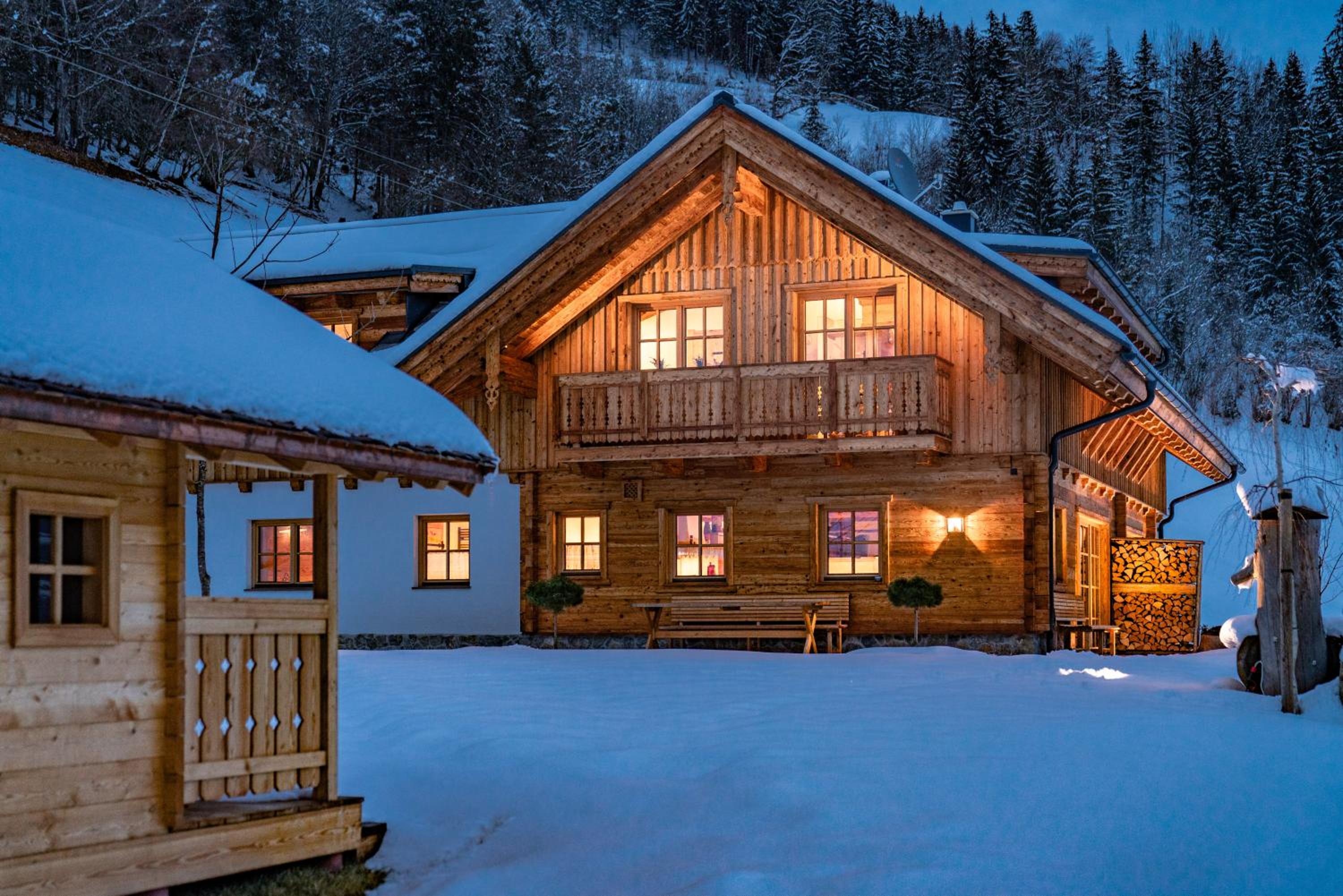 Almchalet Linharterhof view 2