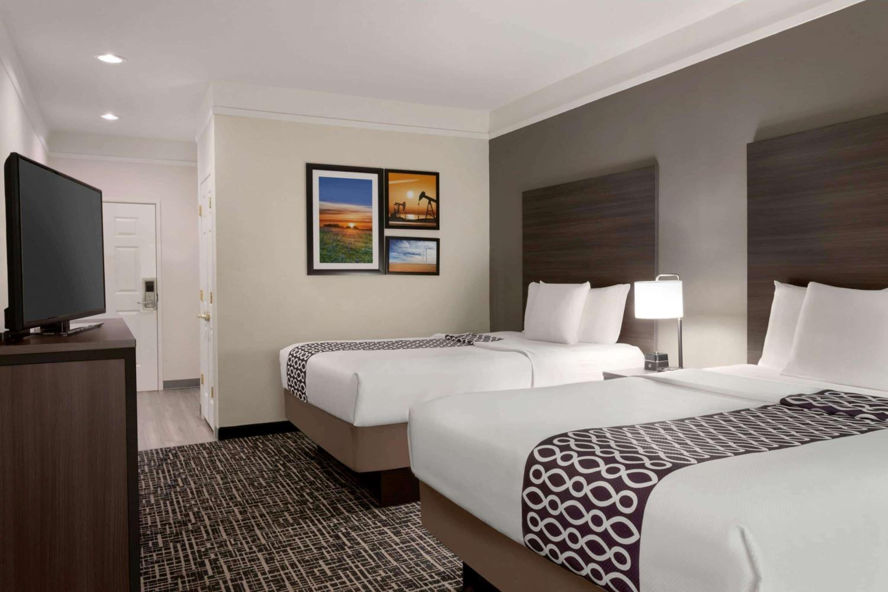 Longview Vacations - La Quinta by Wyndham I-20 Longview South - Property Image 21