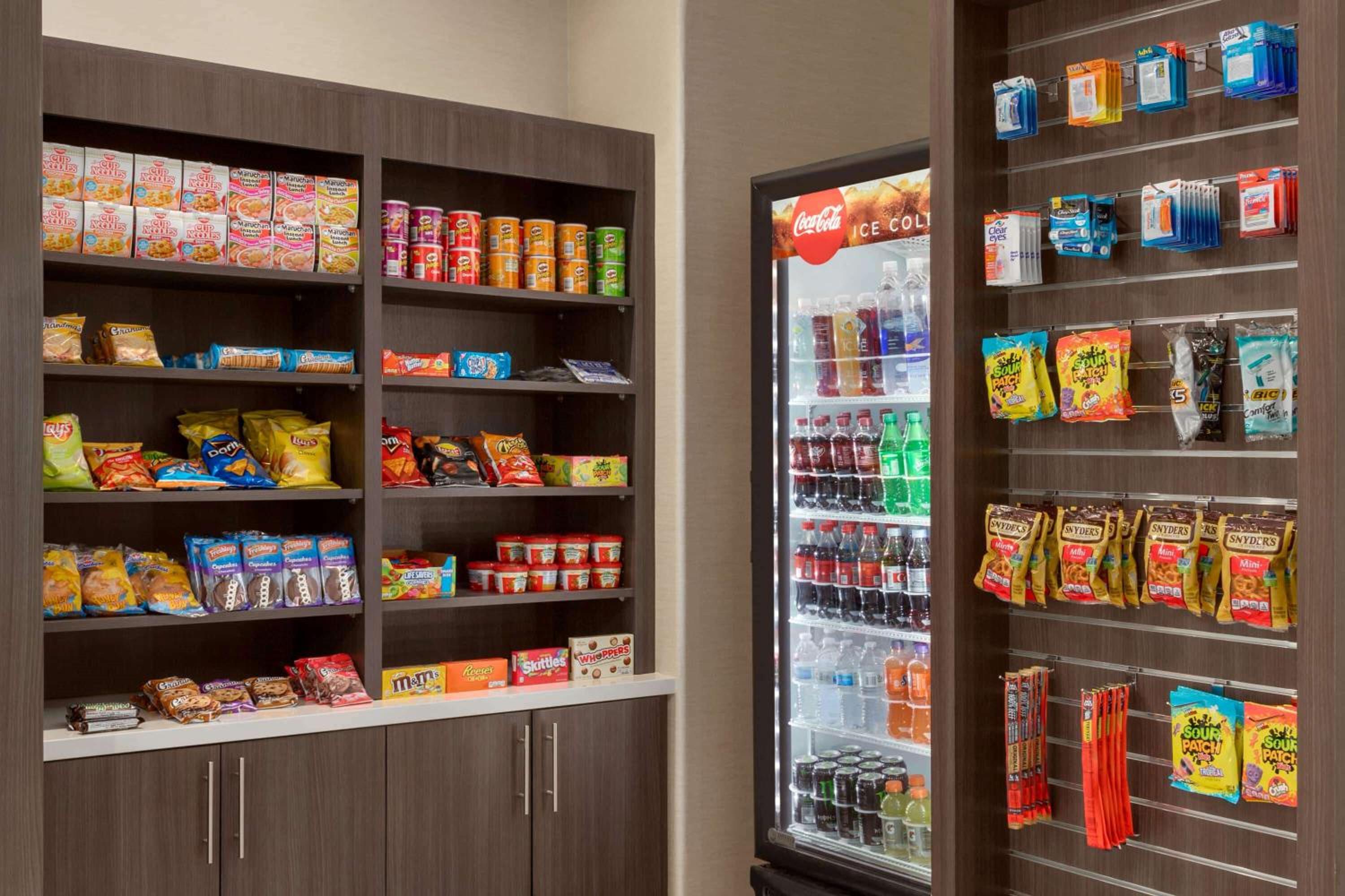 Longview Vacations - La Quinta by Wyndham I-20 Longview South - Property Image 4