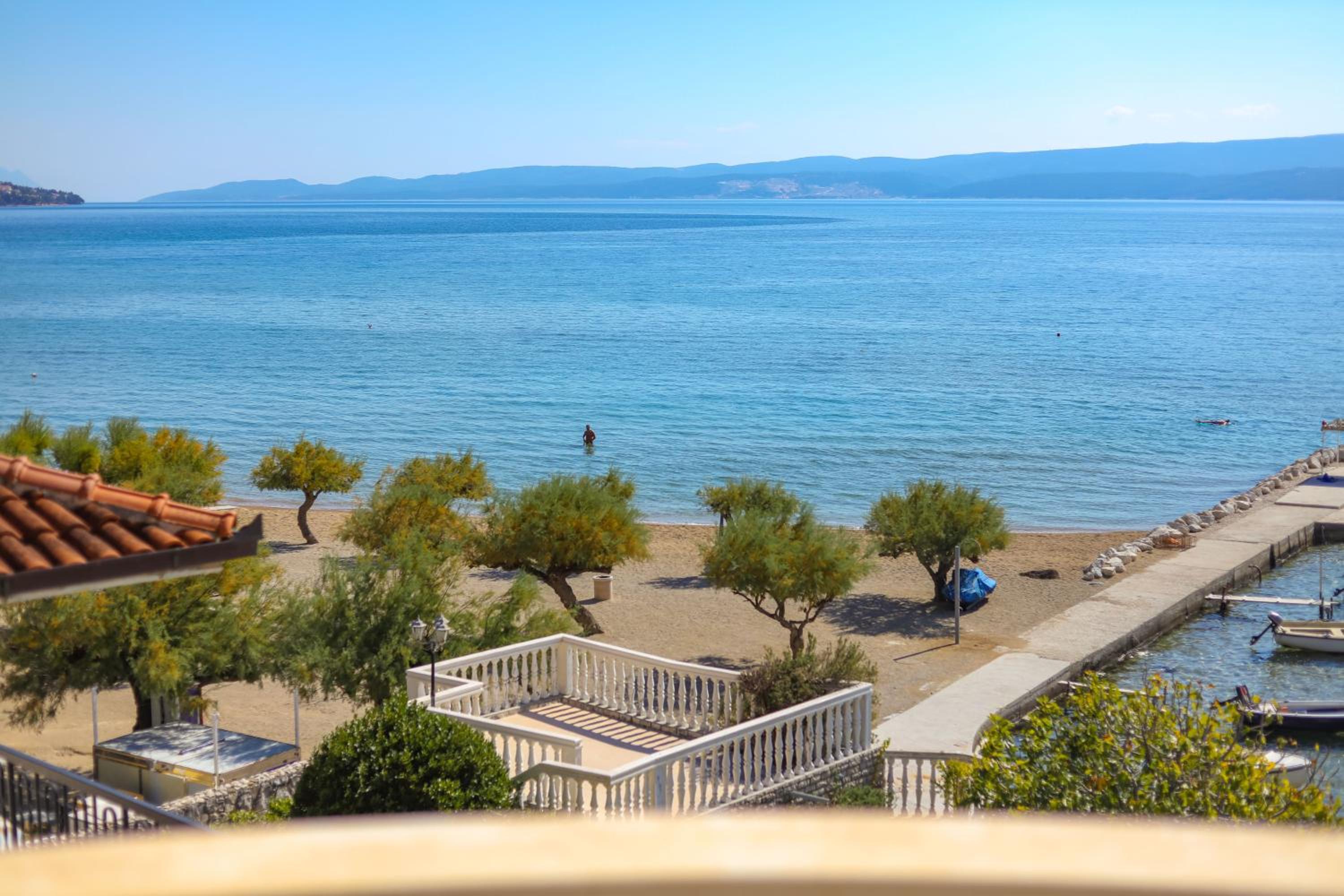 Apartment Aria with private heated pool view 3