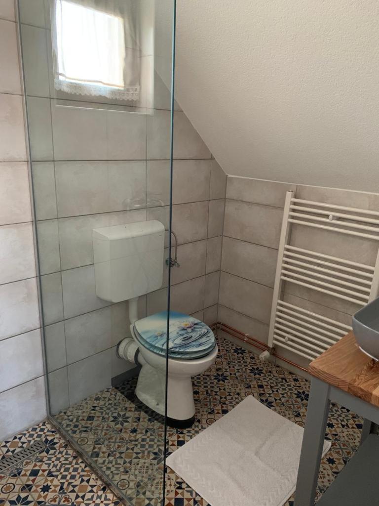 Photo 77