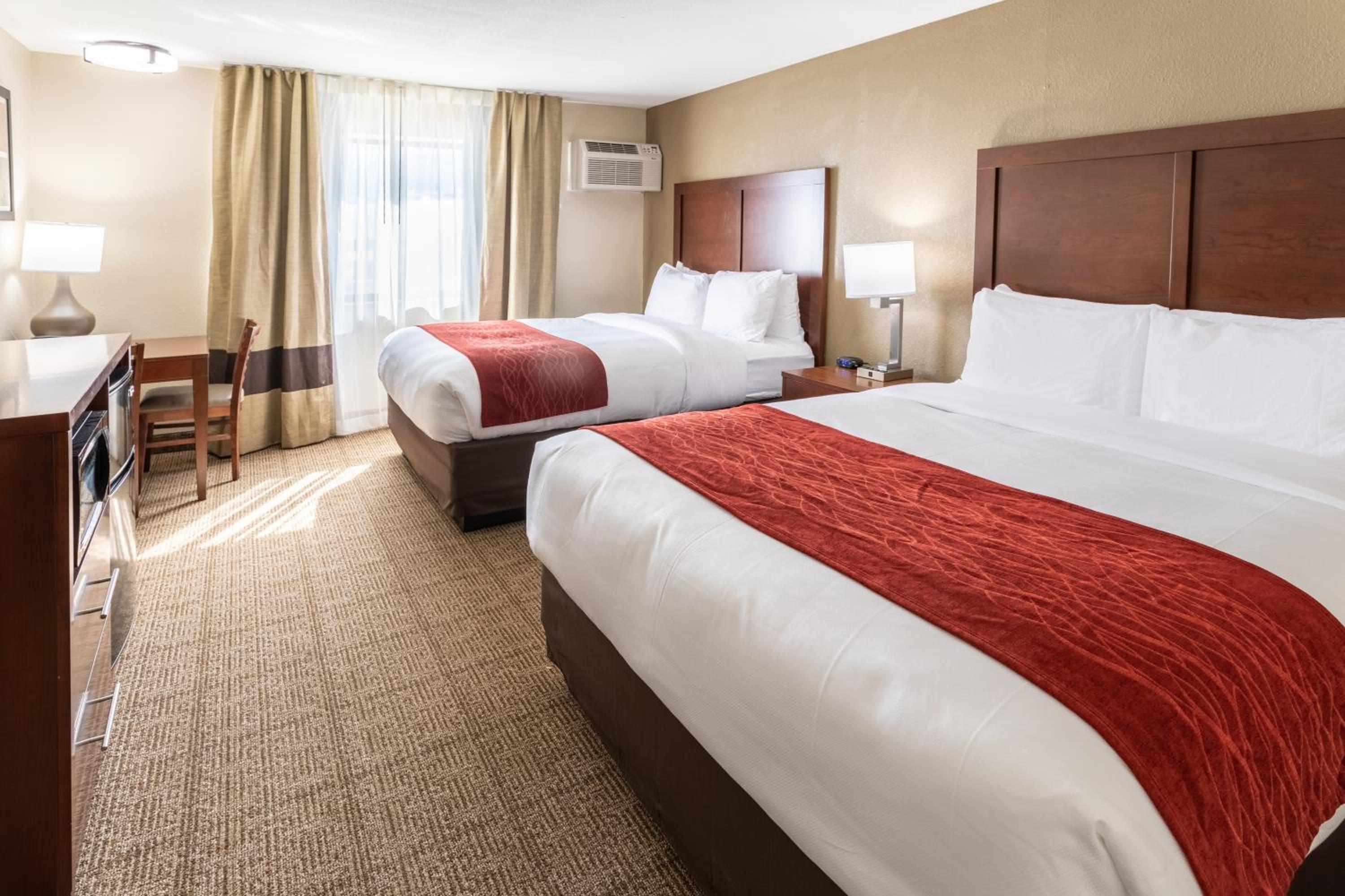Comfort Inn Waukesha - Milwaukee West, Photo 34