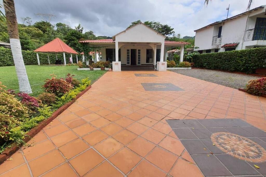 Hotel Casa quinta Las Palmas - Image 1