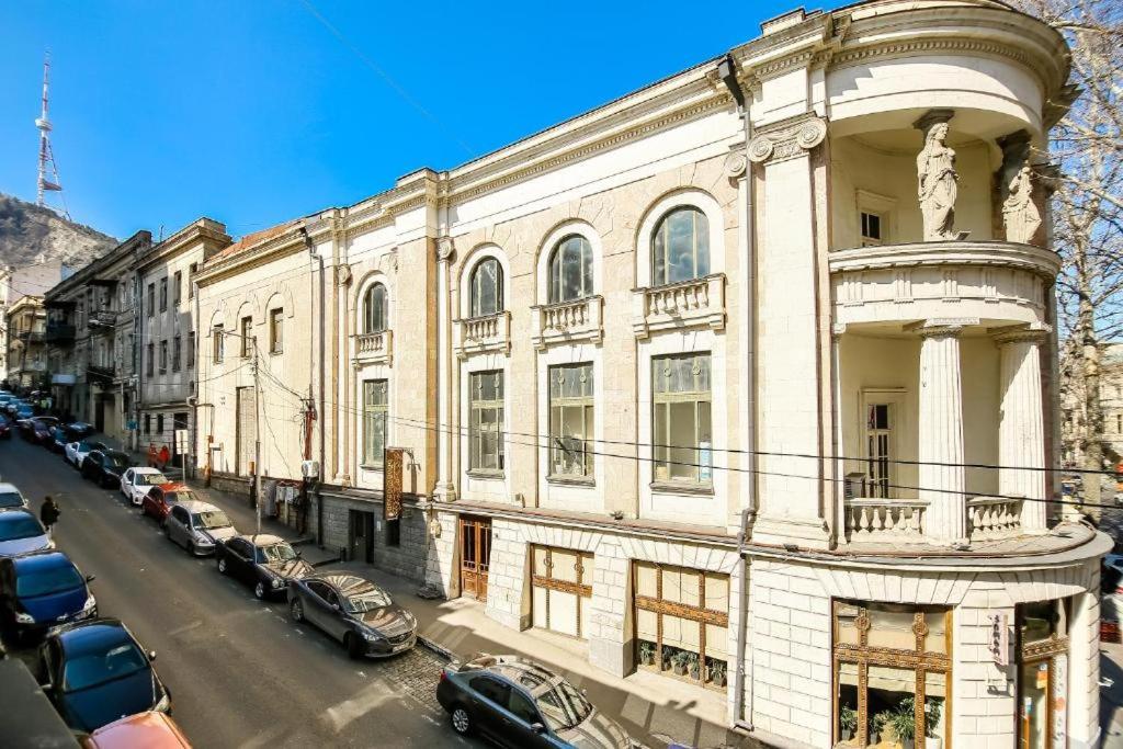 Rustaveli Central ApartHotel view 2