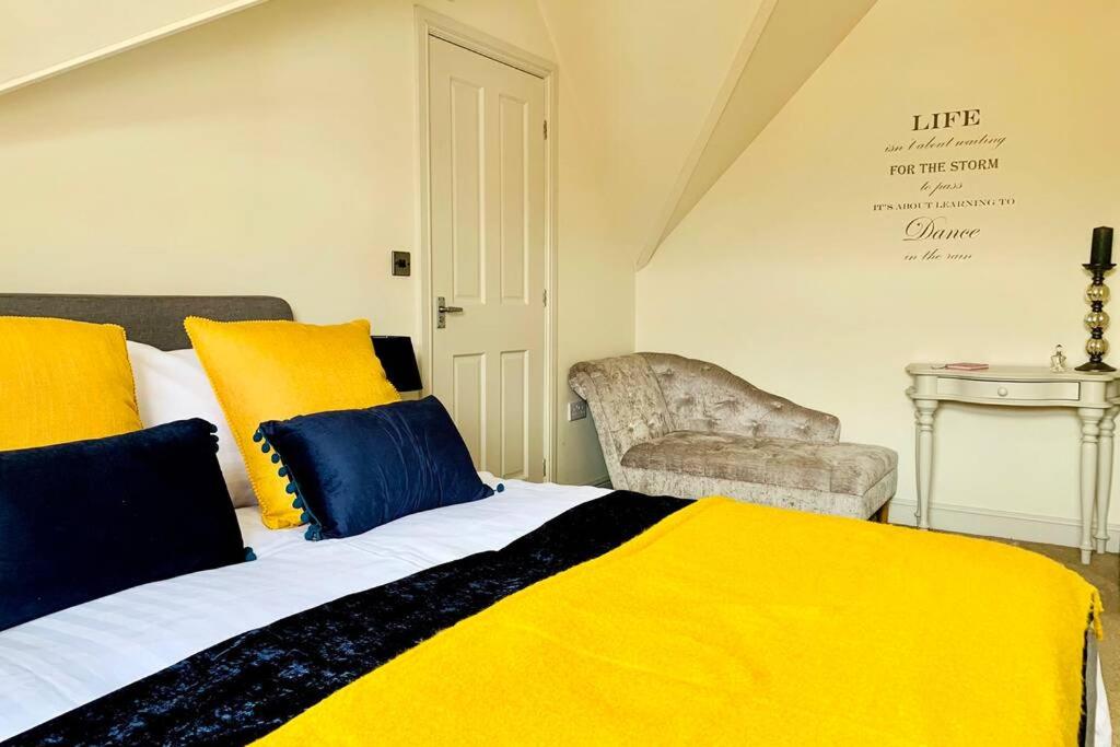Boutique Townhouse Uphill Lincoln view 3