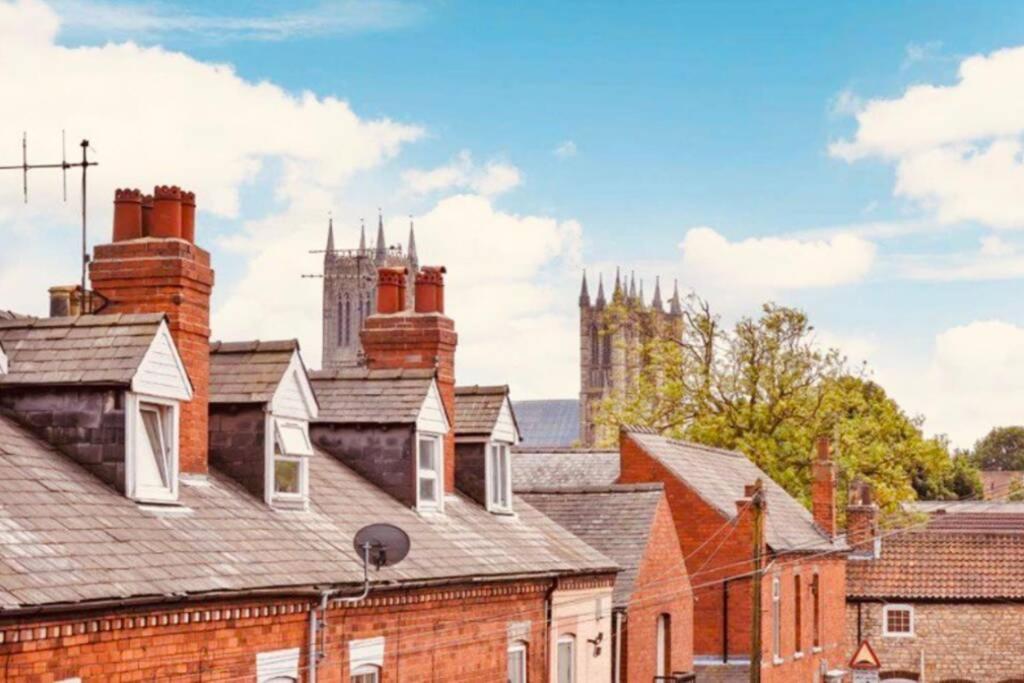 Boutique Townhouse Uphill Lincoln view 4
