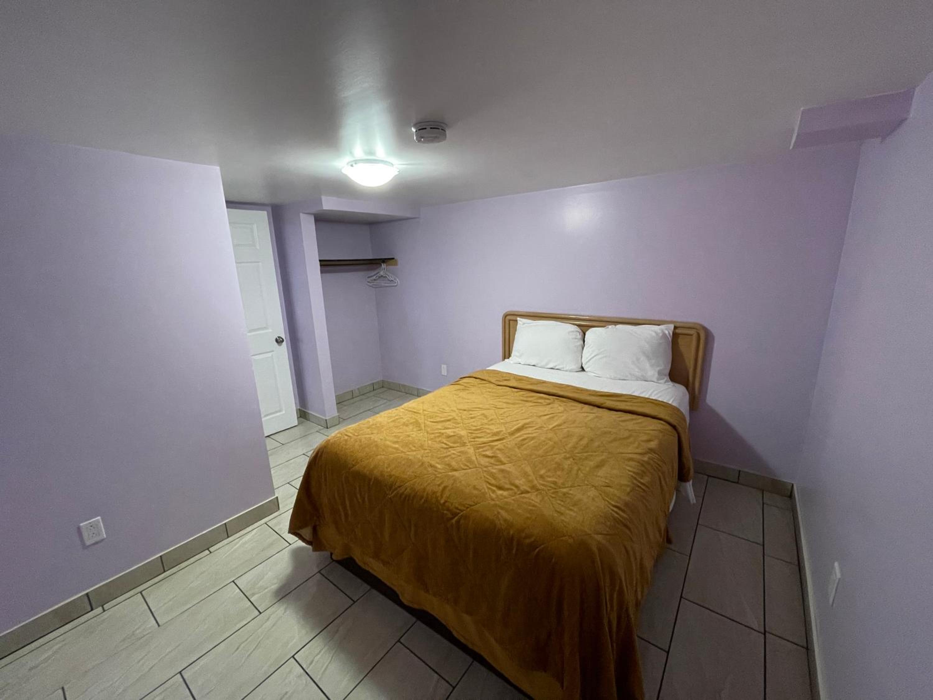 Niagara Holiday Apartment