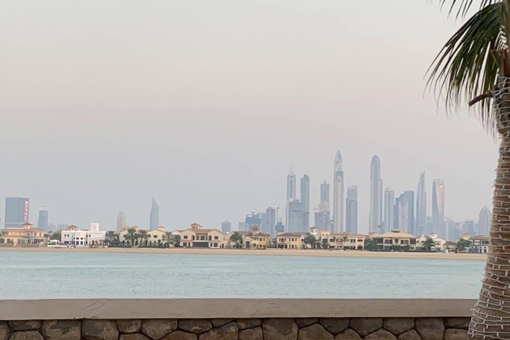 Balqis Residense Palm Jumeirah,Pool, Beach, Top floor, Full sea view, Restaurants