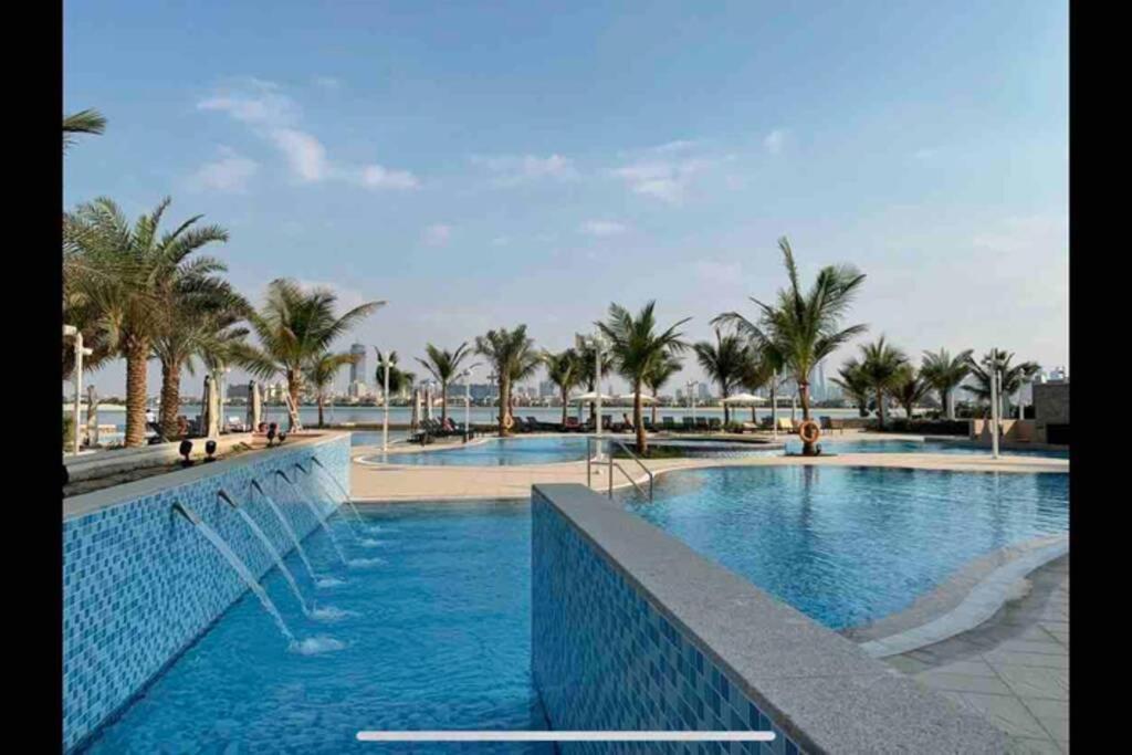 Balqis Residense Palm Jumeirah,Pool, Beach, Top floor, Full sea view, Restaurants