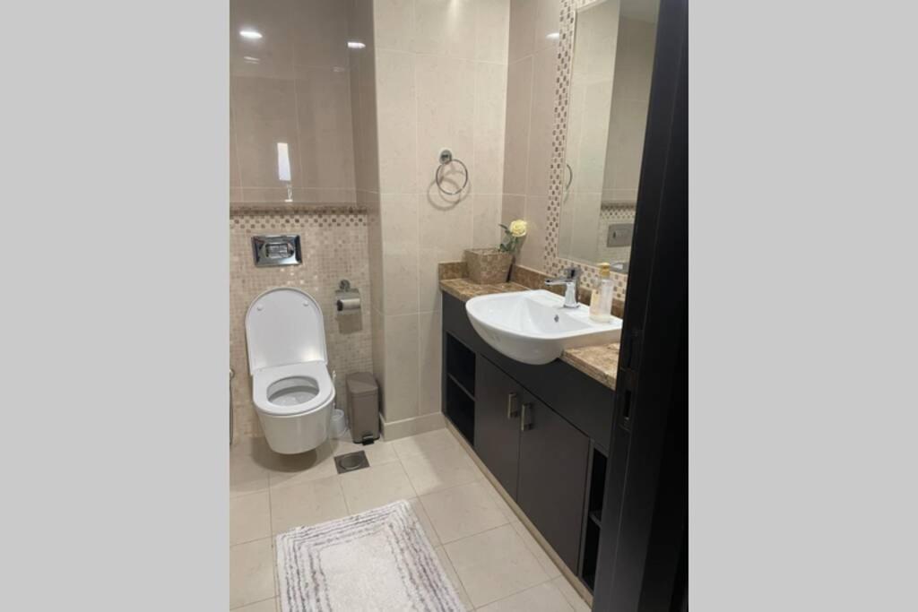 Balqis Residense Palm Jumeirah,Pool, Beach, Top floor, Full sea view, Restaurants