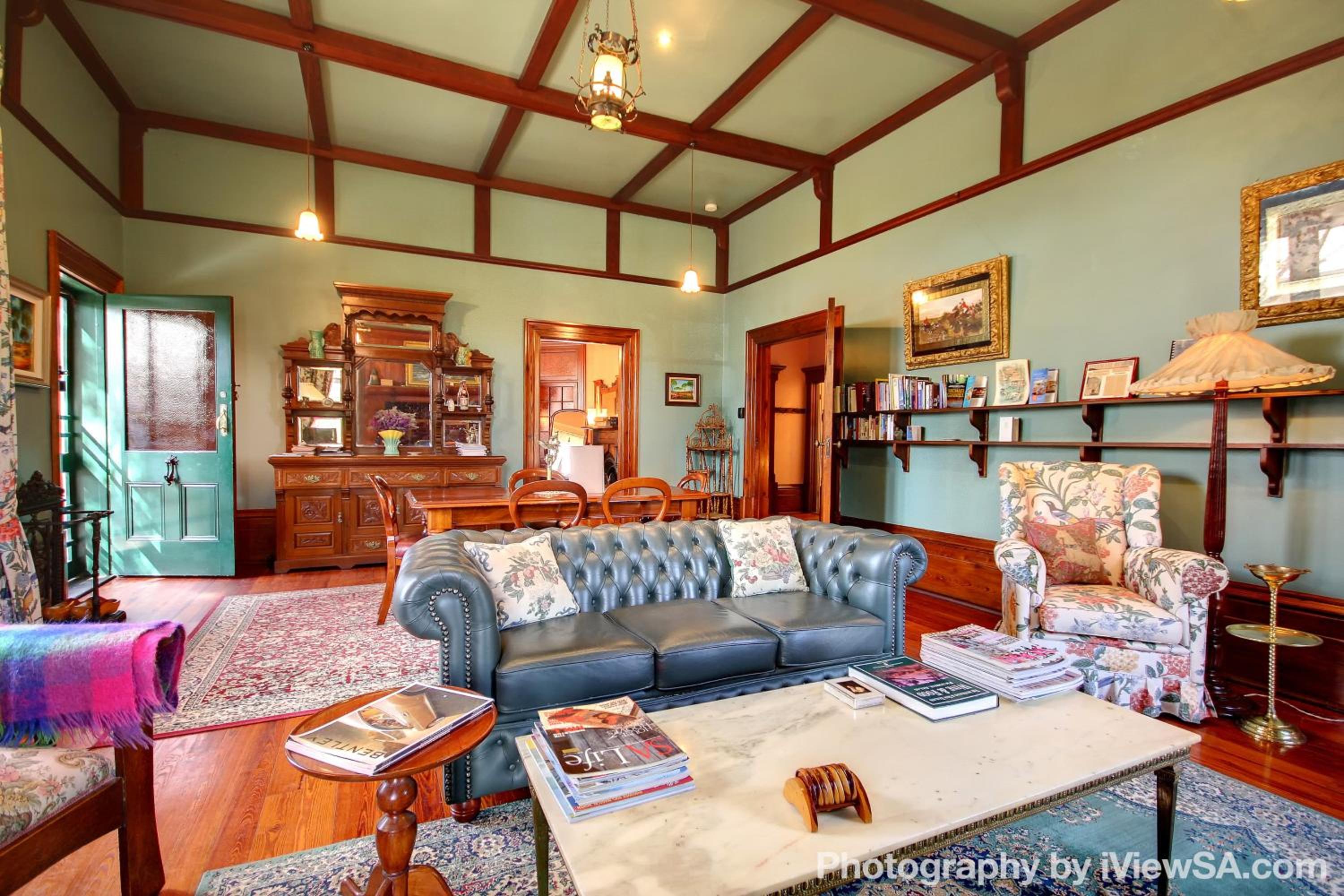 Buxton Manor - Image 4
