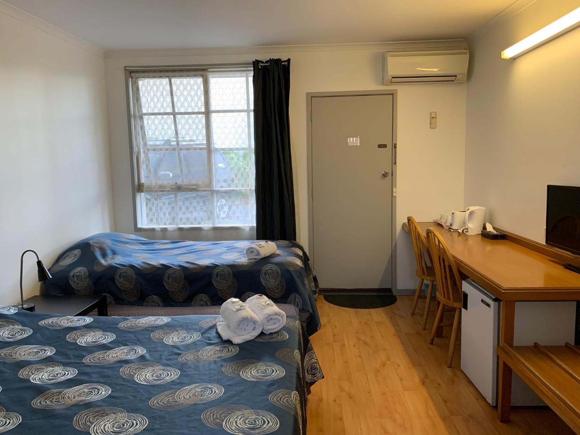 Beaconsfield Lodge Motel