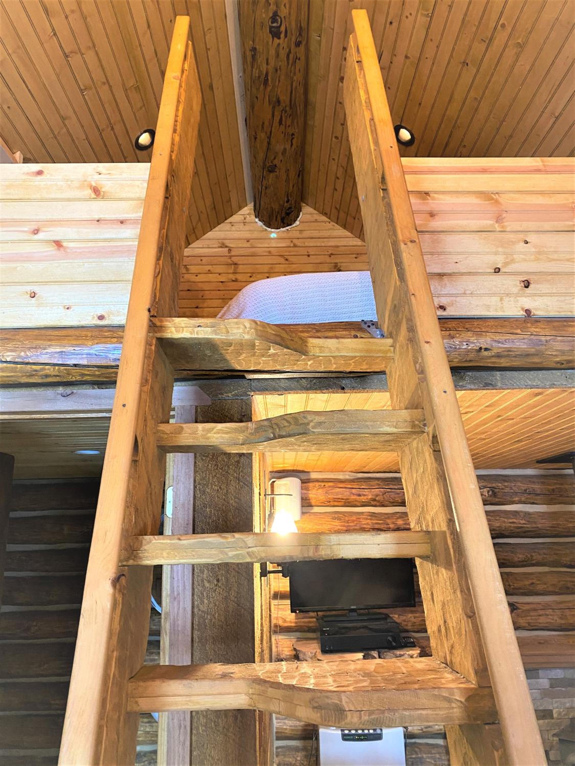Alaska Creekside Cabins in Seward