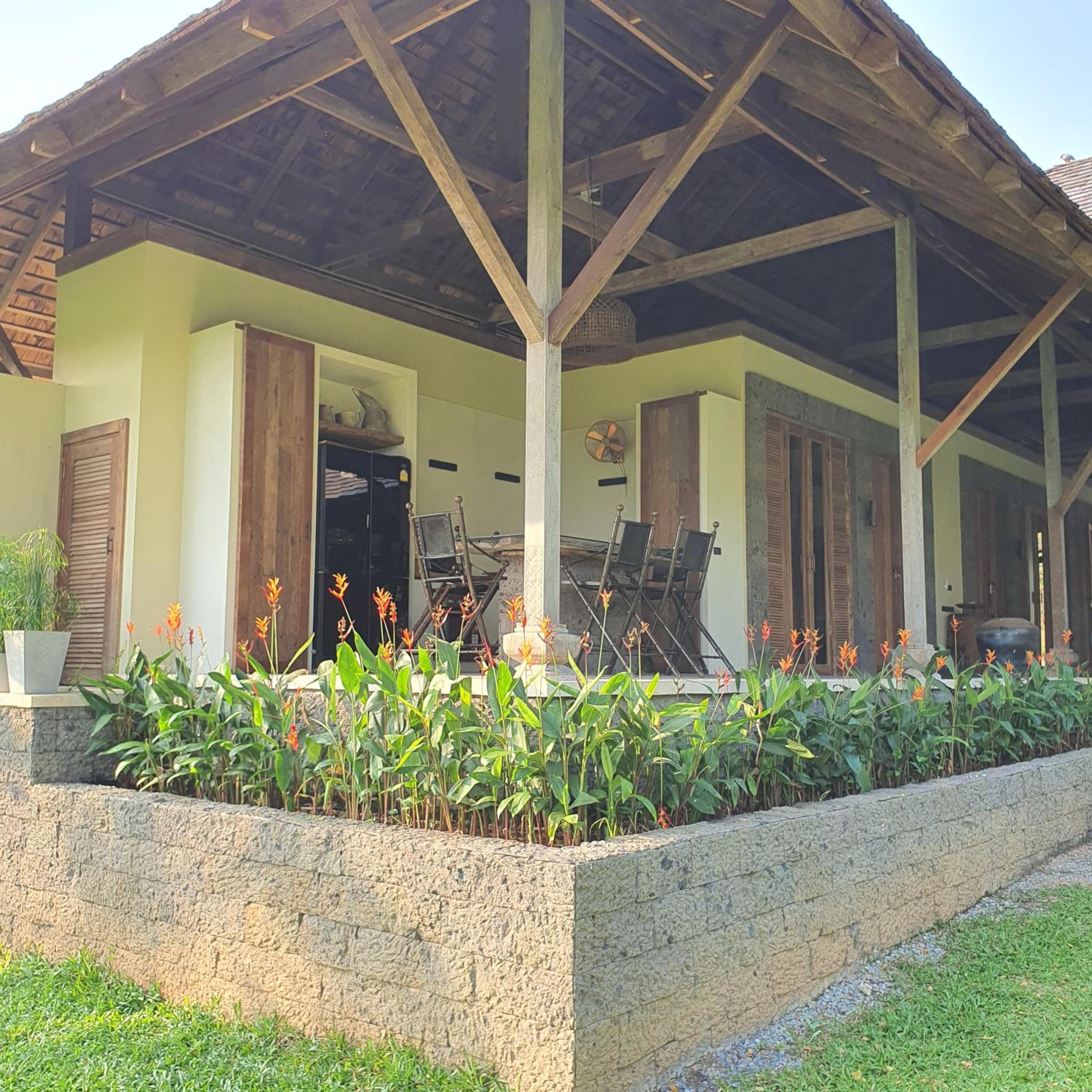 Hotel Tropical Villa In The Bangsare Hills Near Pattaya