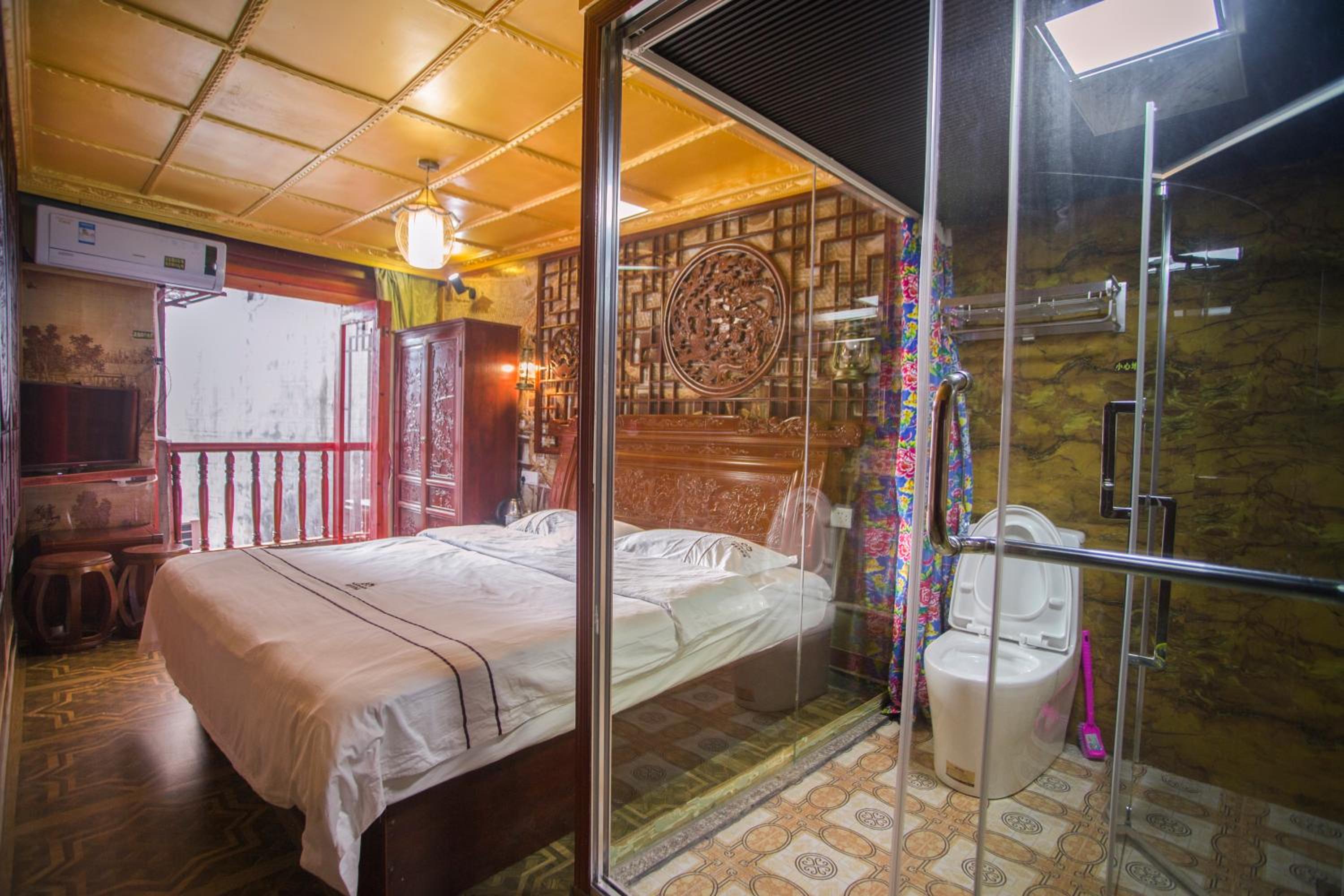 LQJ Riverside Guest House