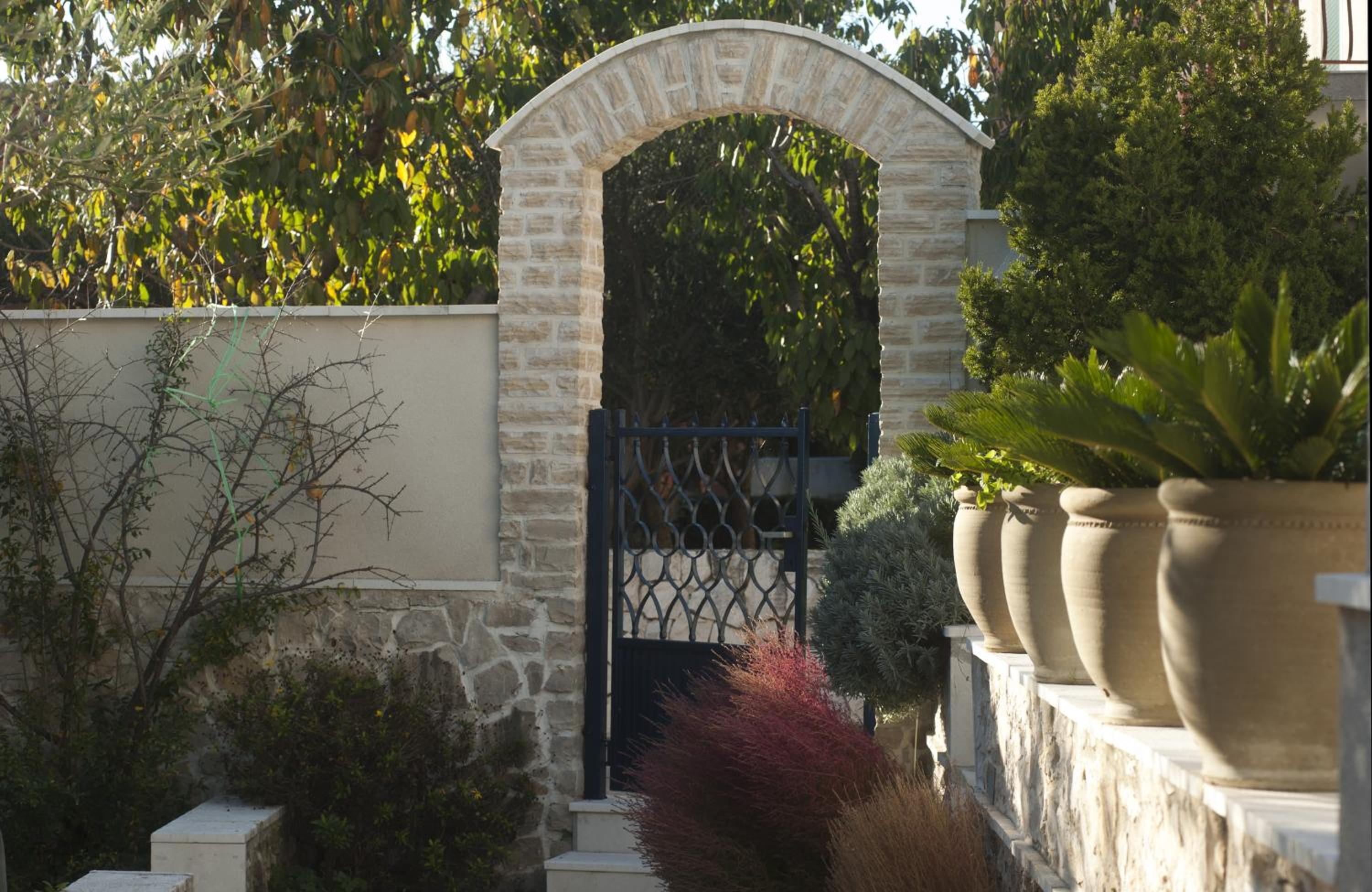 Photo 25