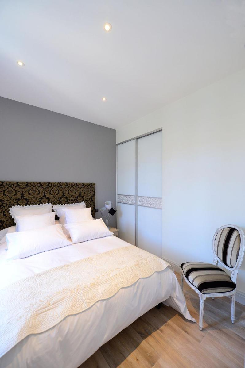 Bordeaux Design Apartments view 4