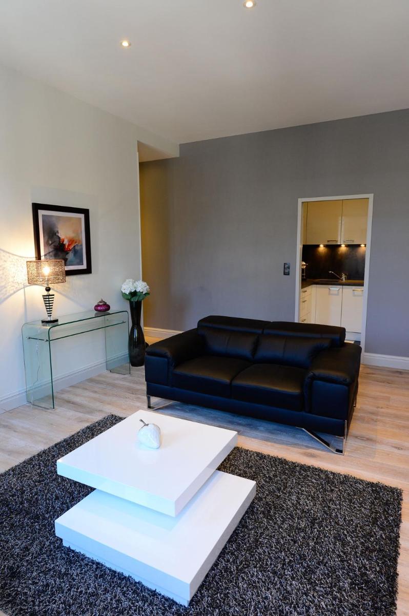 Bordeaux Design Apartments view 5