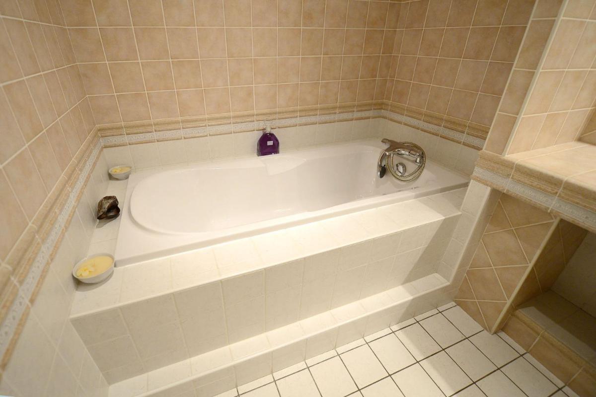 Photo 50