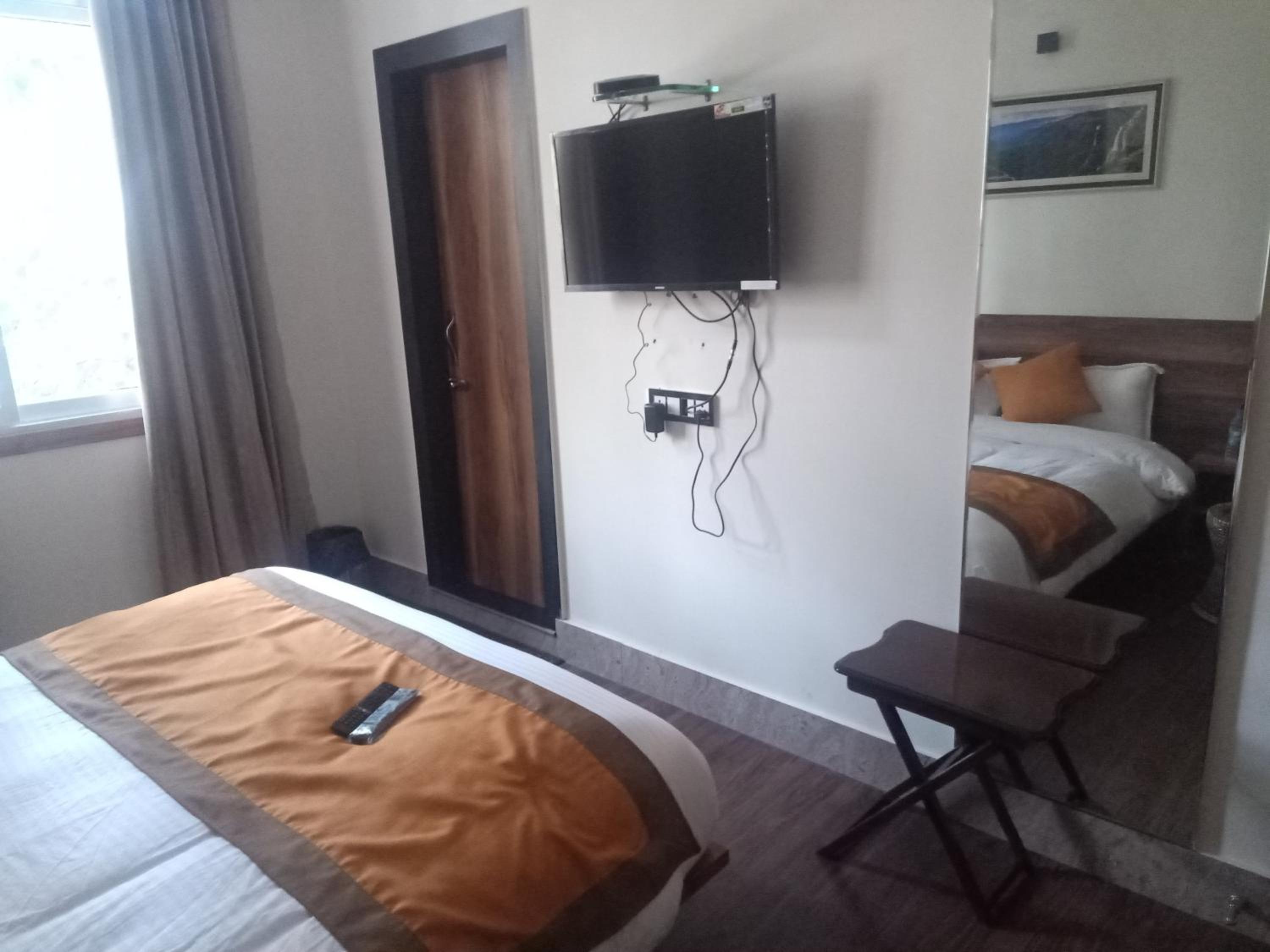 Photo 10