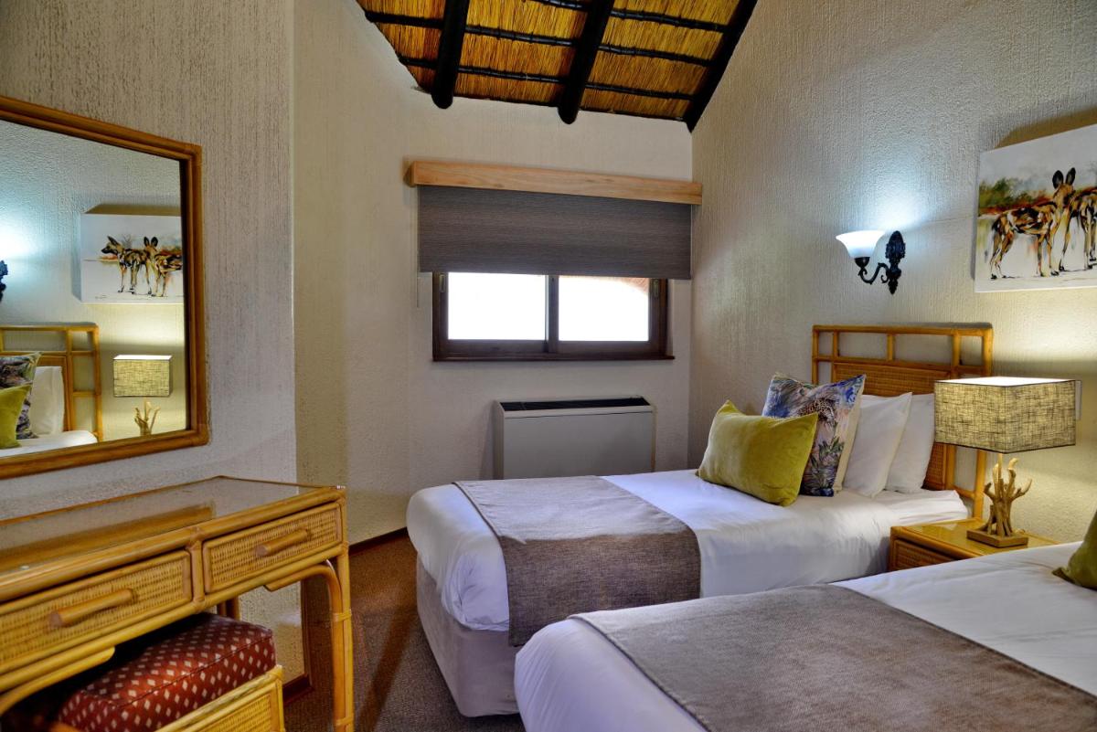 Hazyview Vacations - Cambalala - Private Villa - in Kruger Park Lodge - Serviced Daily, Free Wi-Fi - Property Image 12