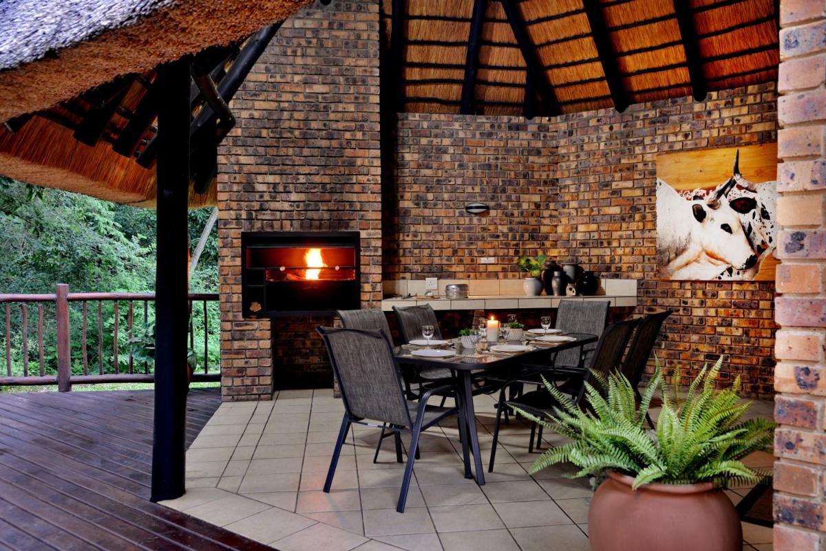 Hazyview Vacations - Cambalala - Private Villa - in Kruger Park Lodge - Serviced Daily, Free Wi-Fi - Property Image 14