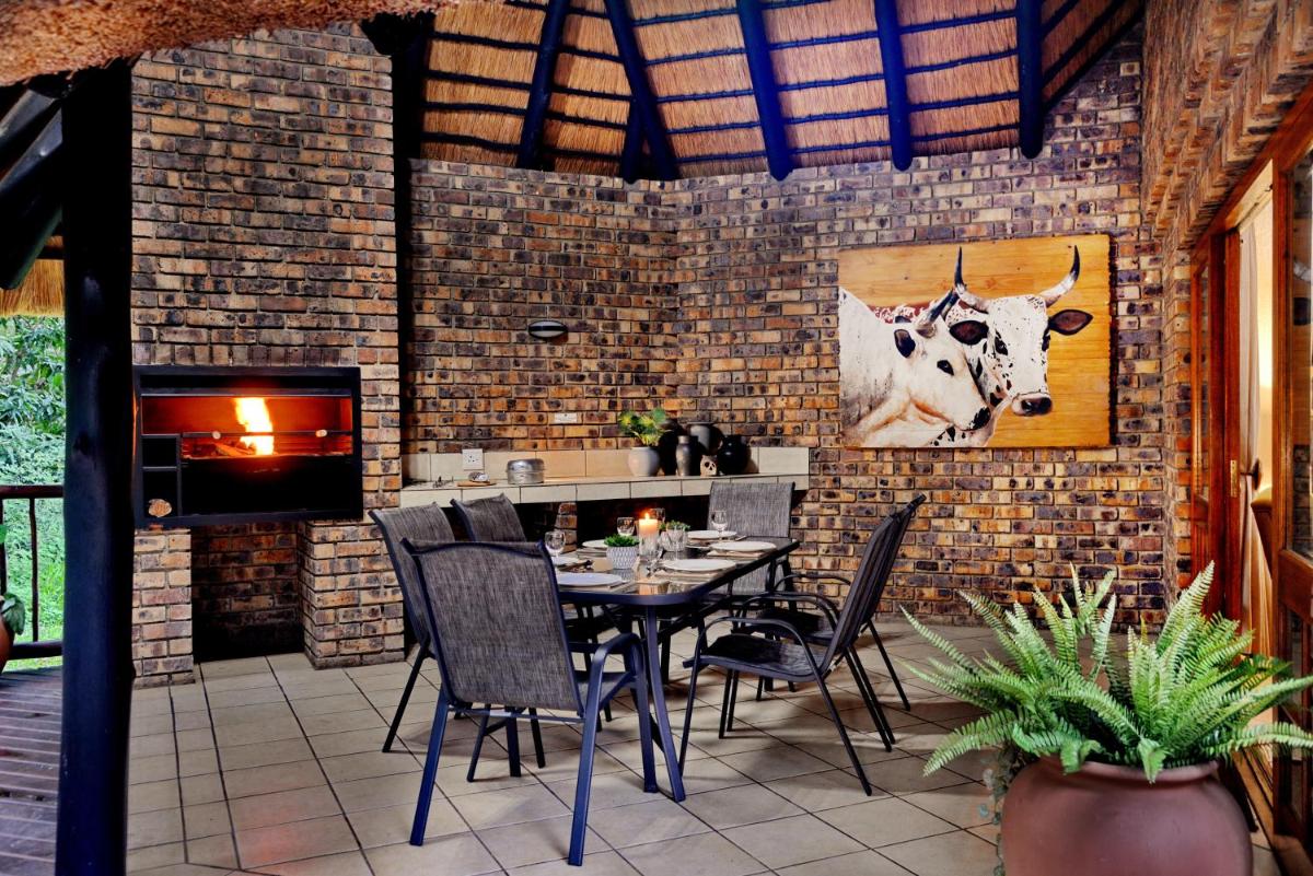 Hazyview Vacations - Cambalala - Private Villa - in Kruger Park Lodge - Serviced Daily, Free Wi-Fi - Property Image 3