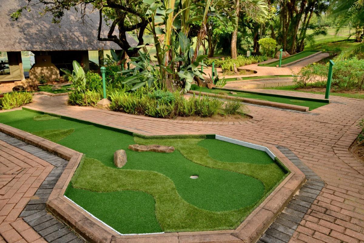 Hazyview Vacations - Cambalala - Private Villa - in Kruger Park Lodge - Serviced Daily, Free Wi-Fi - Property Image 4