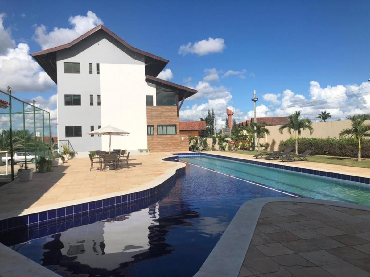Apartamento andar superior em Gravatá com piscina e área de lazer Condomínio Jacarandá
