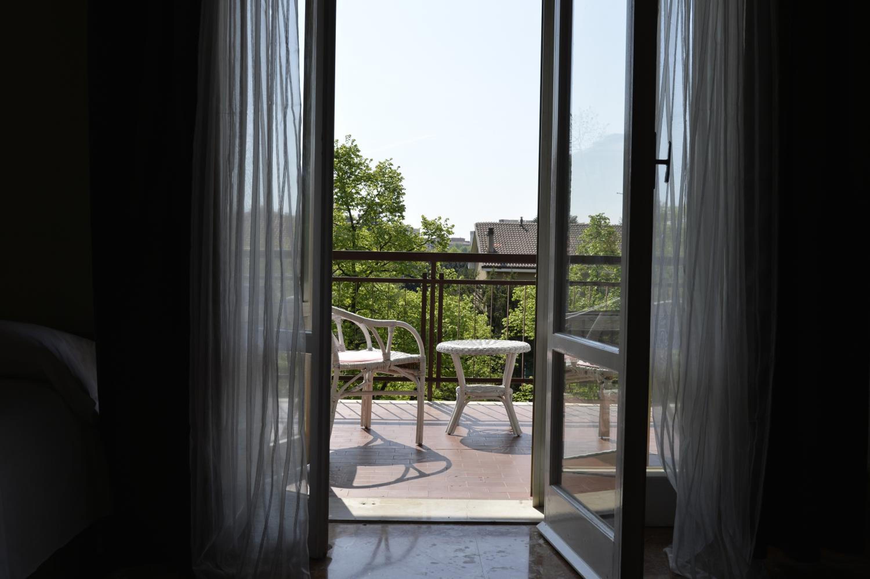 Mariclà Boutique Rooms with Balcony & Free Parking