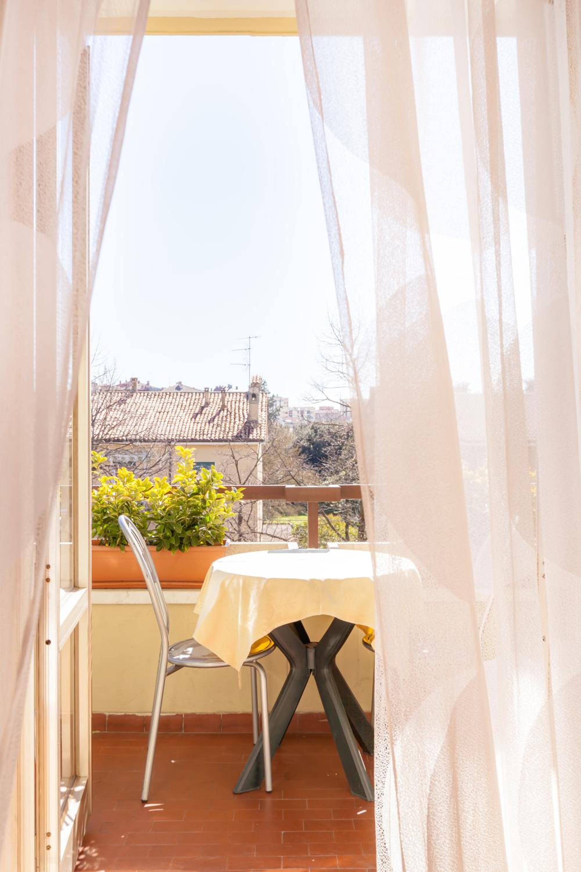 Mariclà Boutique Rooms with Balcony & Free Parking