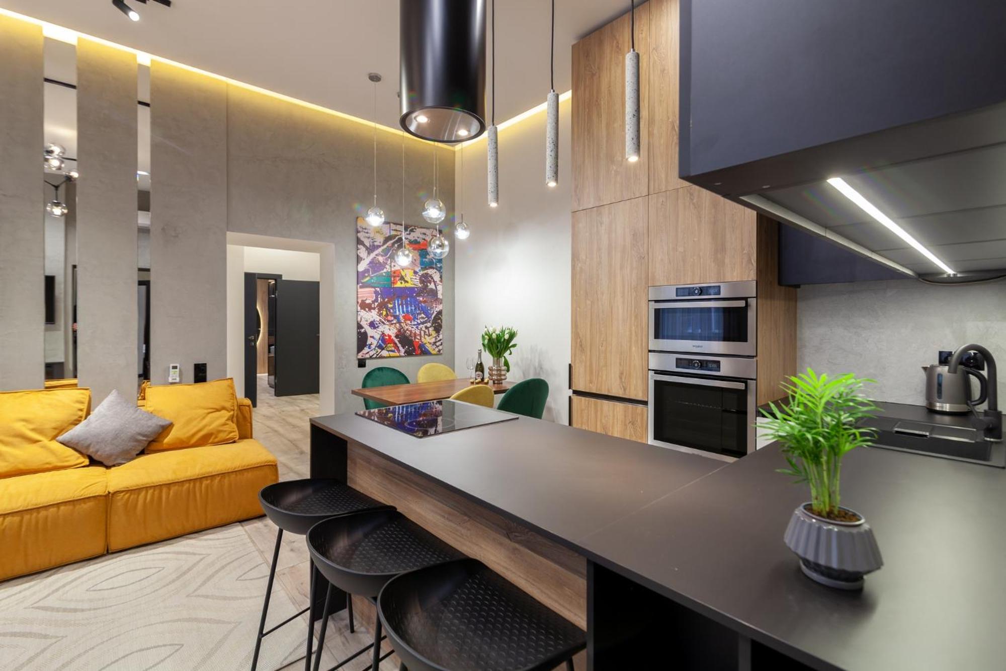 Royal VIP Apartment on Leontovicha 5 view 3
